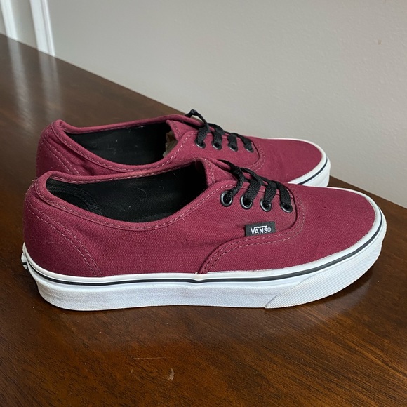 Vans Authentic Port Royale Red Black Shoes Women’s Sneaker Size 7 - Picture 2 of 9